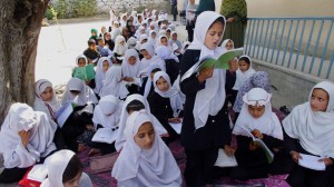afghanistan-girls-school-poisoned.si