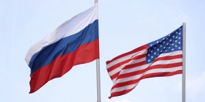 US Russia flags