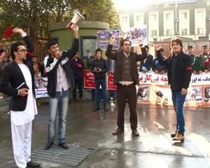 kar omrajtmaee-1-11-2015-VO.avi_snapshot_00.14_[2015.11.01_11.10.29]