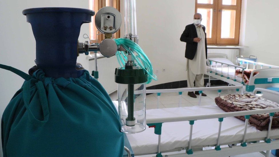 وزارت صحت/بهداشت افغانستان از شناسایی ۳۳۰ بیمار جدید کووید ۱۹ در این کشور خبر داده است.