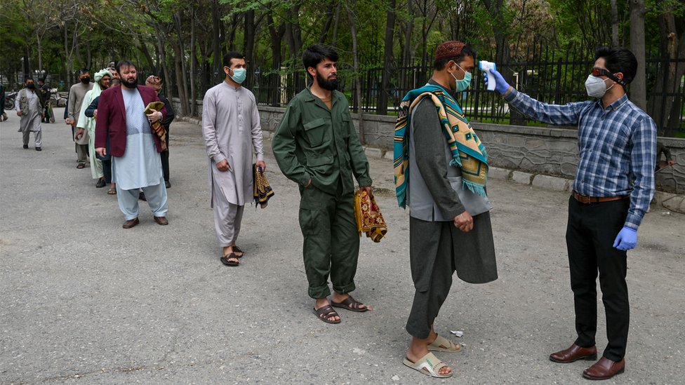 کرونا در افغانستان: بیشترین آمار مبتلایان در یک روز؛ مبتلایان ۷۶۵۳ نفر، جان باختگان ۱۷۸ نفر