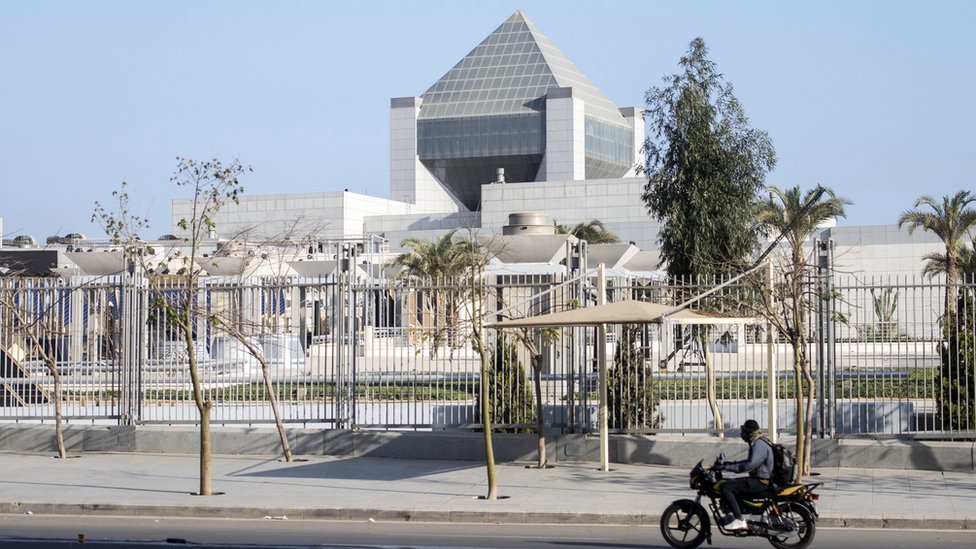 مومیایی ها به موزه جدید ملی تمدن مصر منتقل می شوند